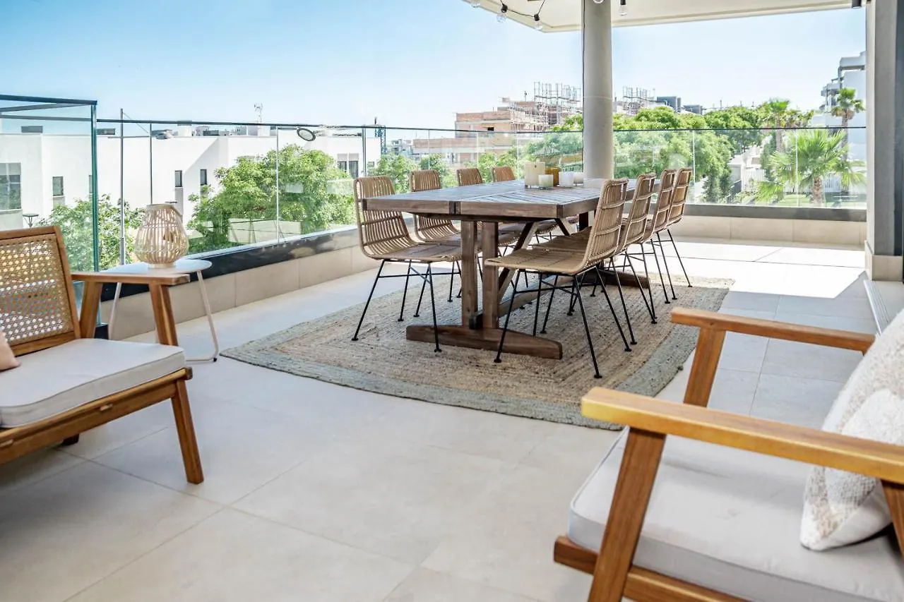 Lme132B - Spacious Family Apartment Estepona