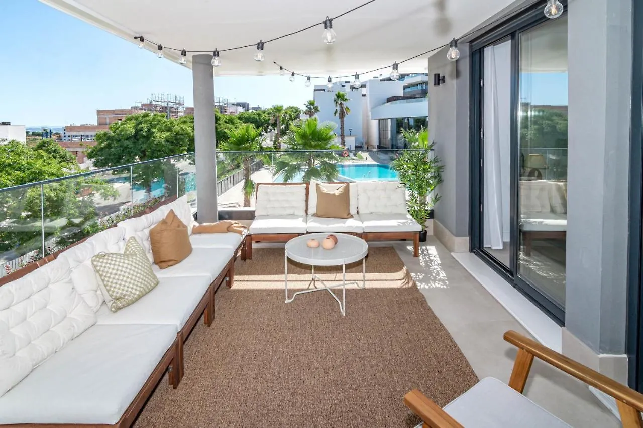 Lme132B - Spacious Family Apartment Estepona