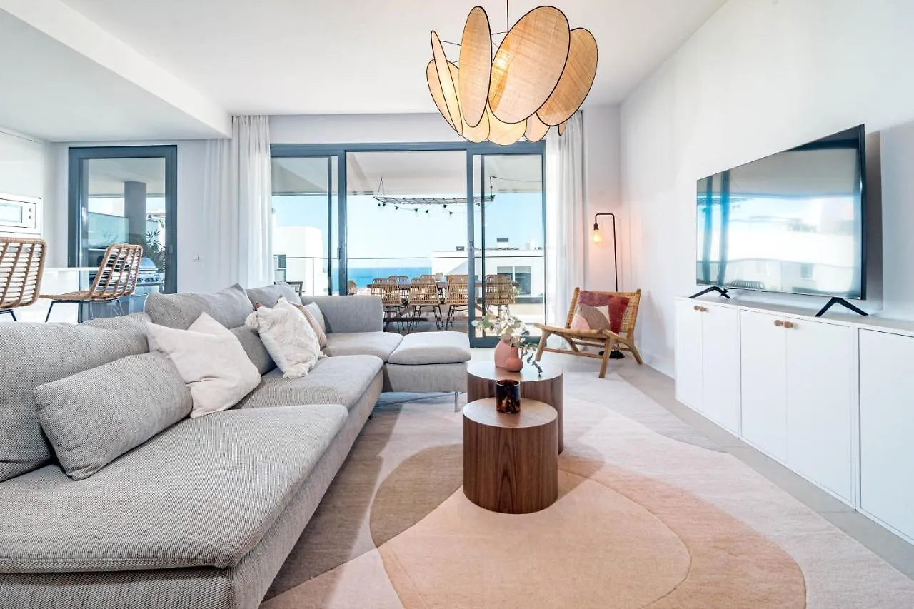 Lme132B - Spacious Family Apartment Estepona