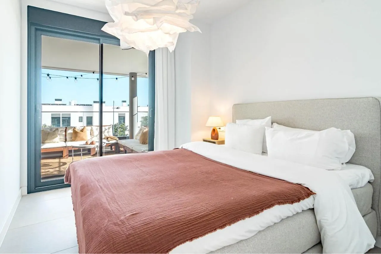 Lme132B - Spacious Family Apartment Estepona